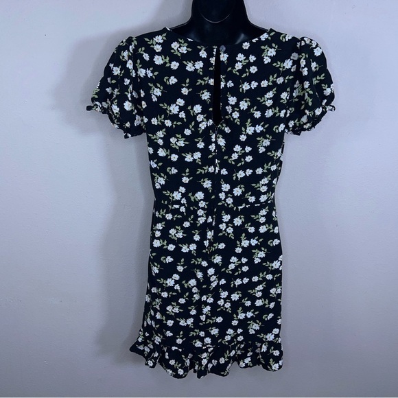 LARGE JUNIORS BLACK FLORAL DRESS SHORT SLEEVE MI AMI RUFFLE - Picture 4 of 9